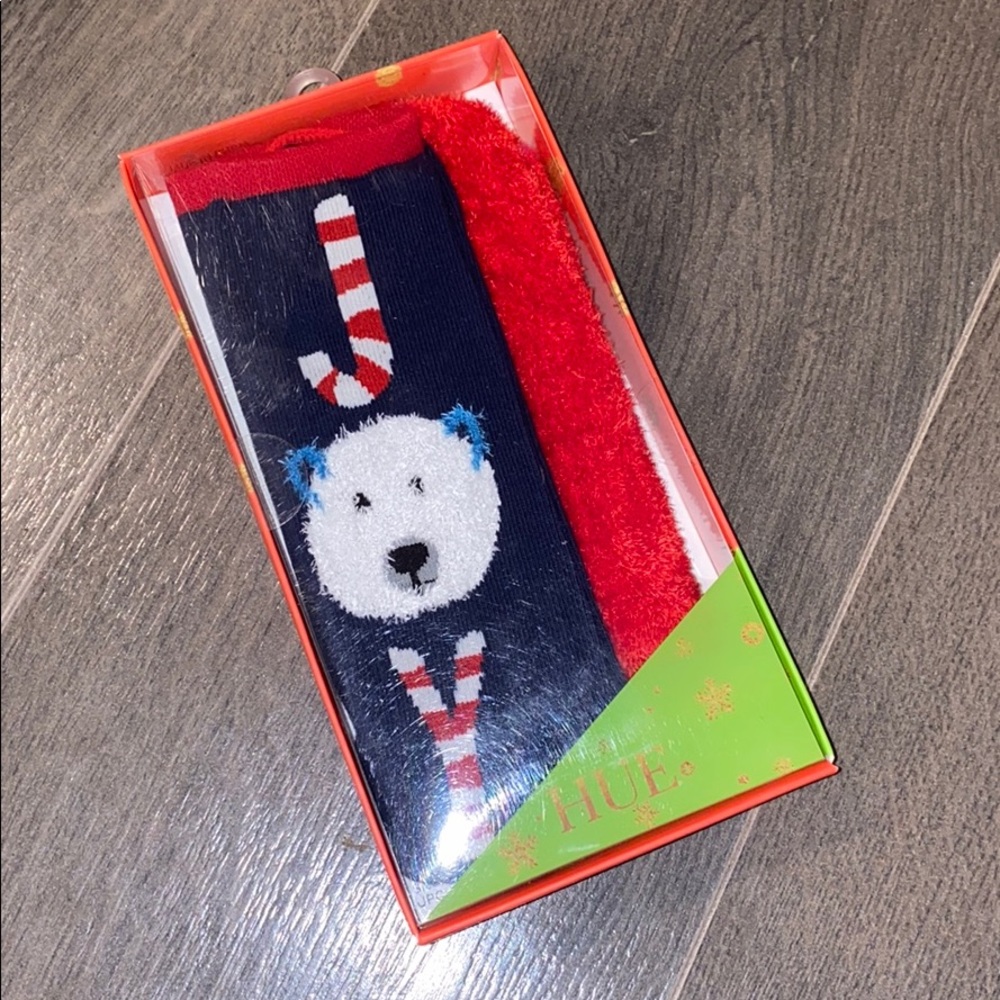 NWT Hue 2-pair Holiday Socks